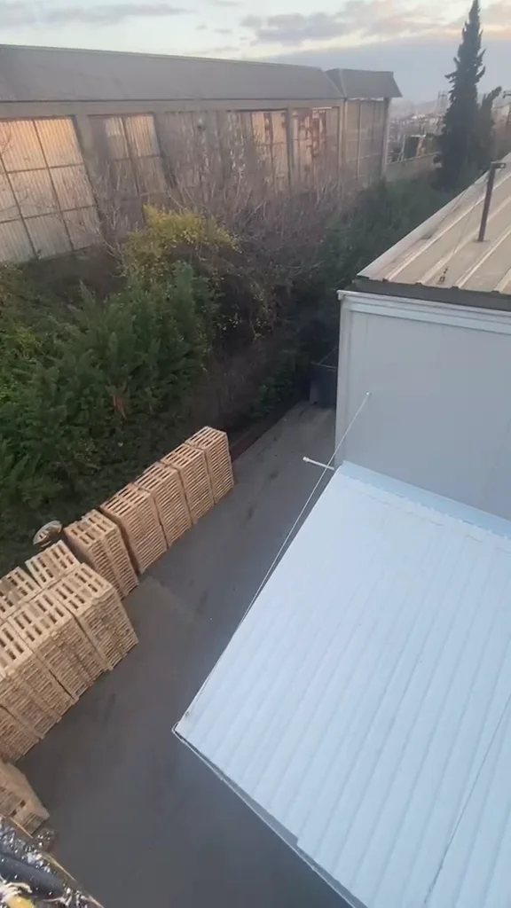 Vinçli Sundurma ve Çatı Paneli Montajı